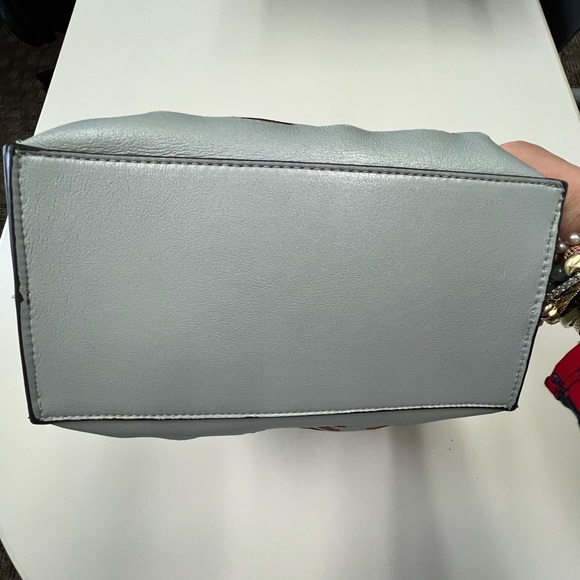Bag in a Bag (Includes 3 Clutches inside) - Picture 7 of 15